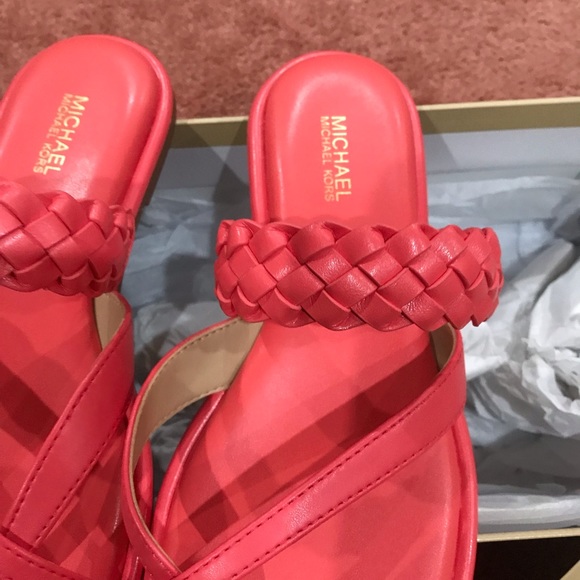 Micheal Kors brand new Thong slide faux leather - Picture 5 of 12